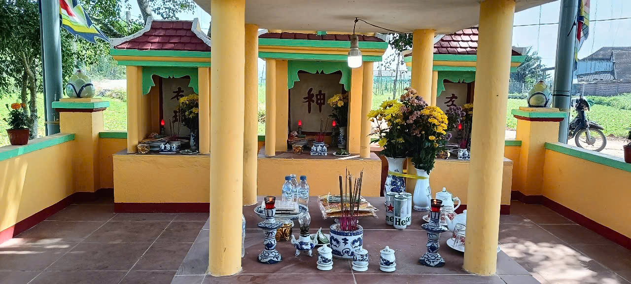 5.Thắp hương Dinh Âm hồn t12.2024