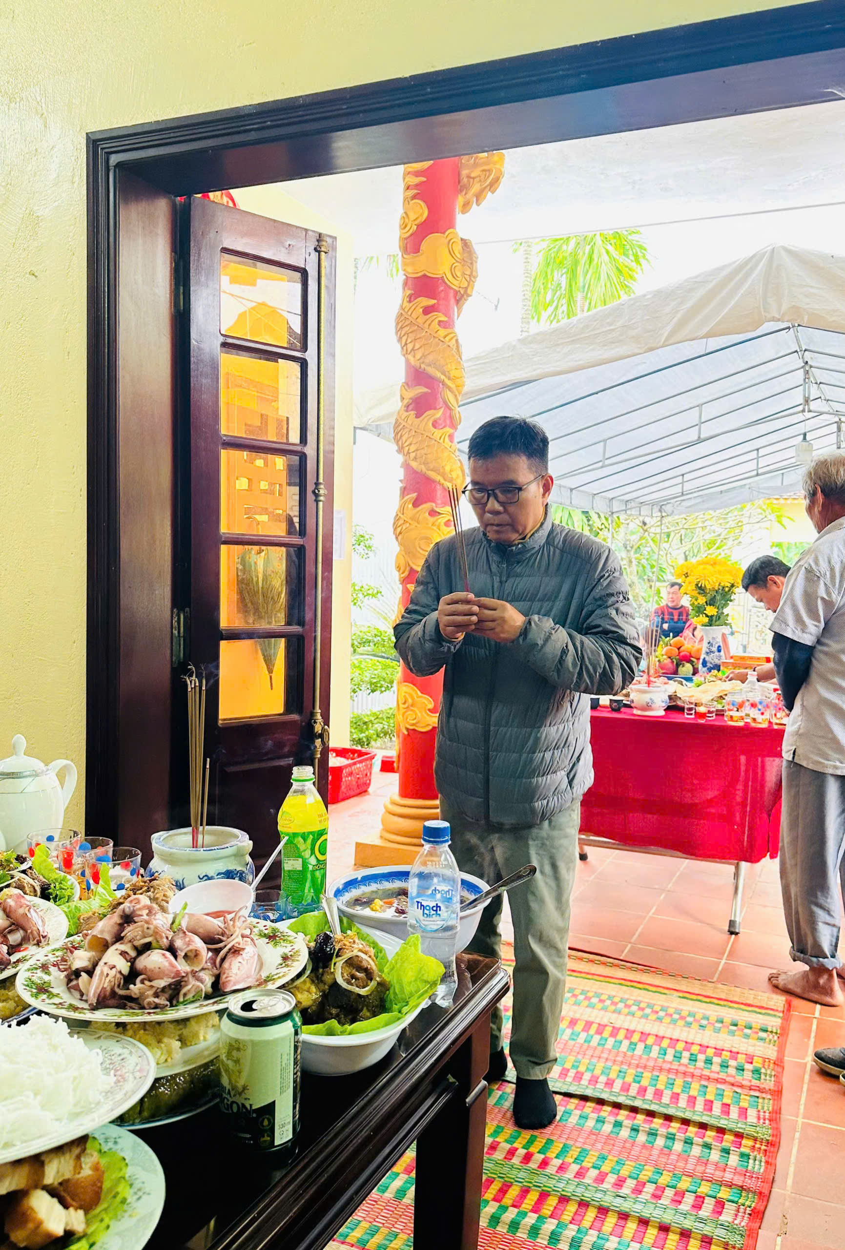 6. Lễ cúng tại nhà thờ tộc